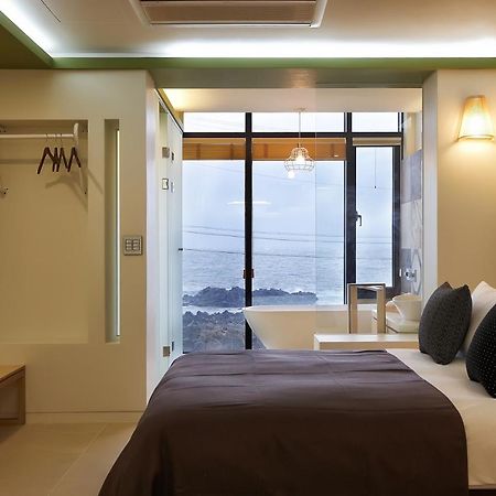 Jaynchloe Hotel Seogwipo-stad Buitenkant foto
