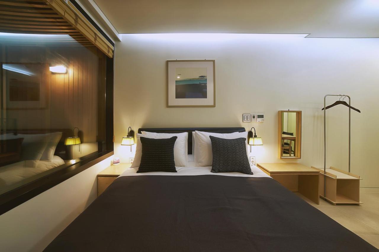 Jaynchloe Hotel Seogwipo-stad Buitenkant foto